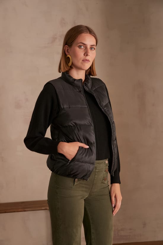 ALI sleeveless down jacket PhotoZ | 1-2-3