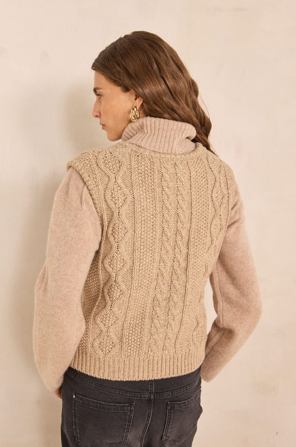 Sleeveless cotton and wool blend sweater AMEL;${refinementColor}
