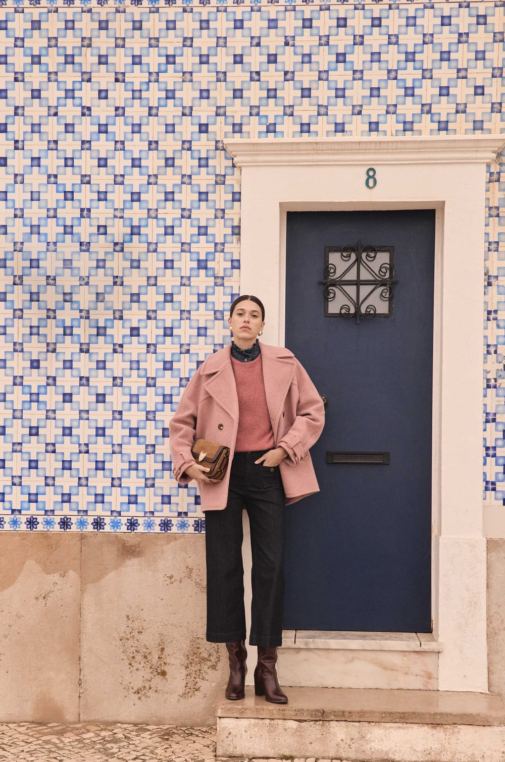 MAE cropped jeans;${refinementColor}