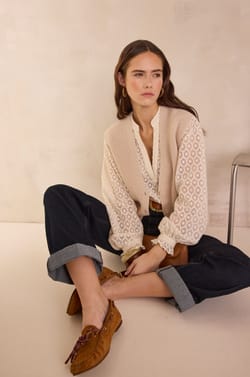 Blouse col V brodée en coton DANIELA;${refinementColor}