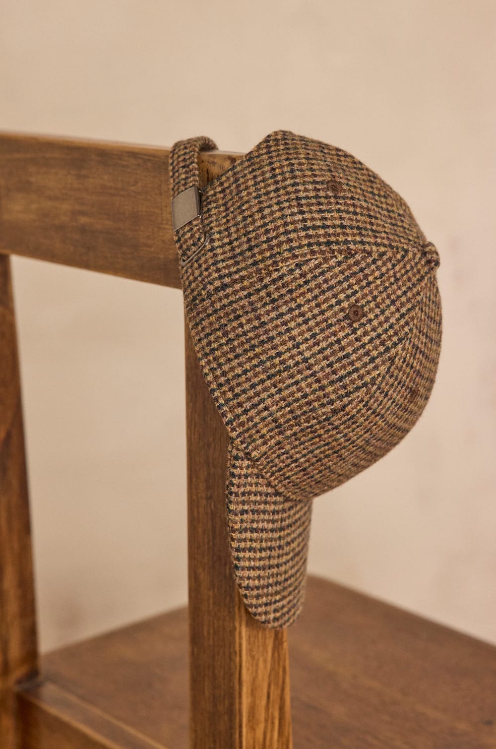 Casquette HELENA &agrave; carreaux;${refinementColor}