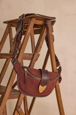 LEONARD leather bum bag;${refinementColor}