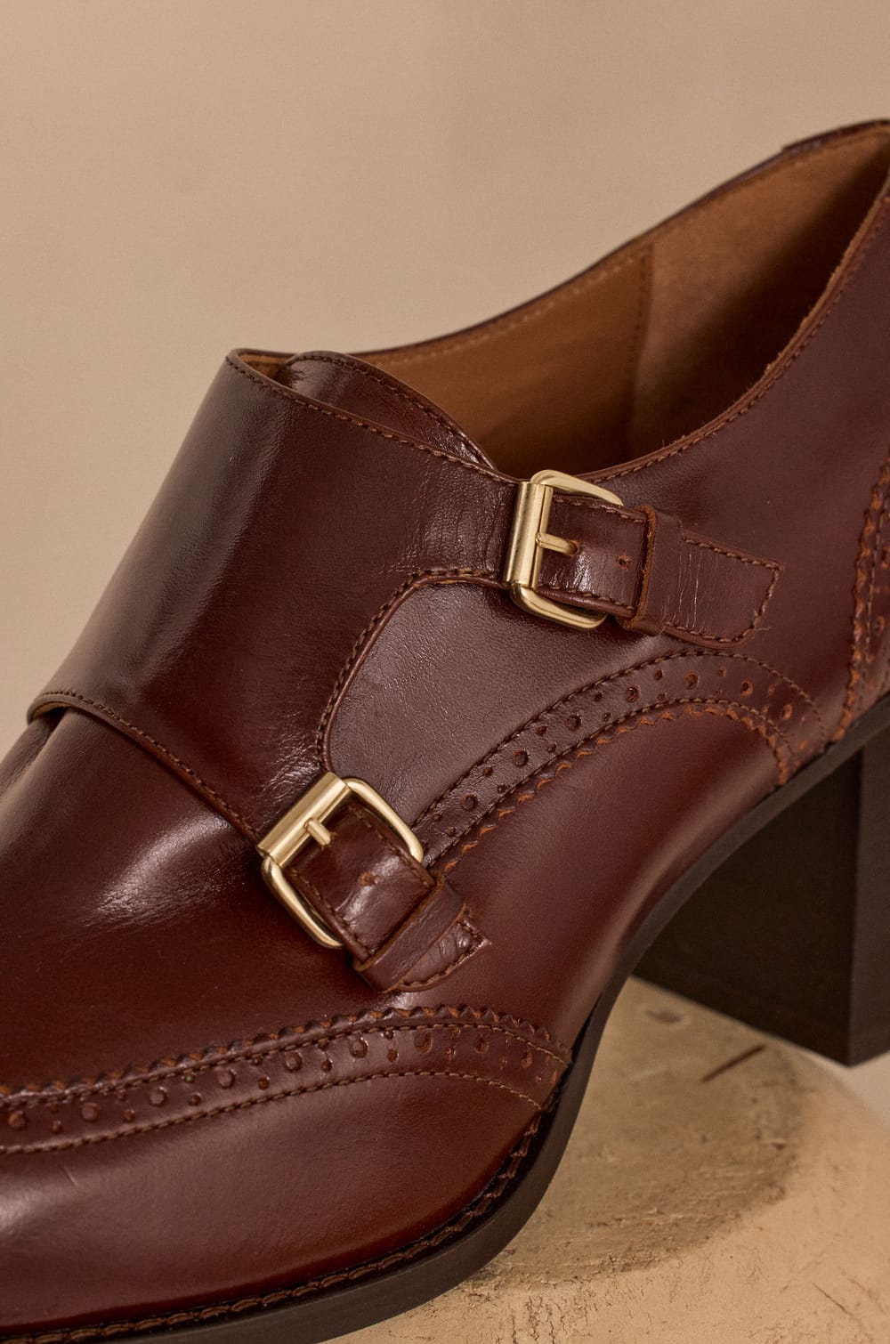 ORLANE leather heeled derby shoes;${refinementColor}