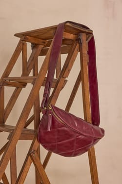 GABY leather bum bag;${refinementColor}
