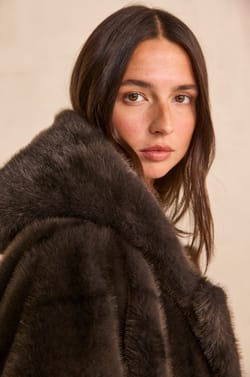DAYANA fluffy textured cape;${refinementColor}