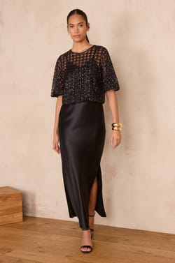 Robe satin&eacute;e &agrave; bretelles REFLET;${refinementColor}