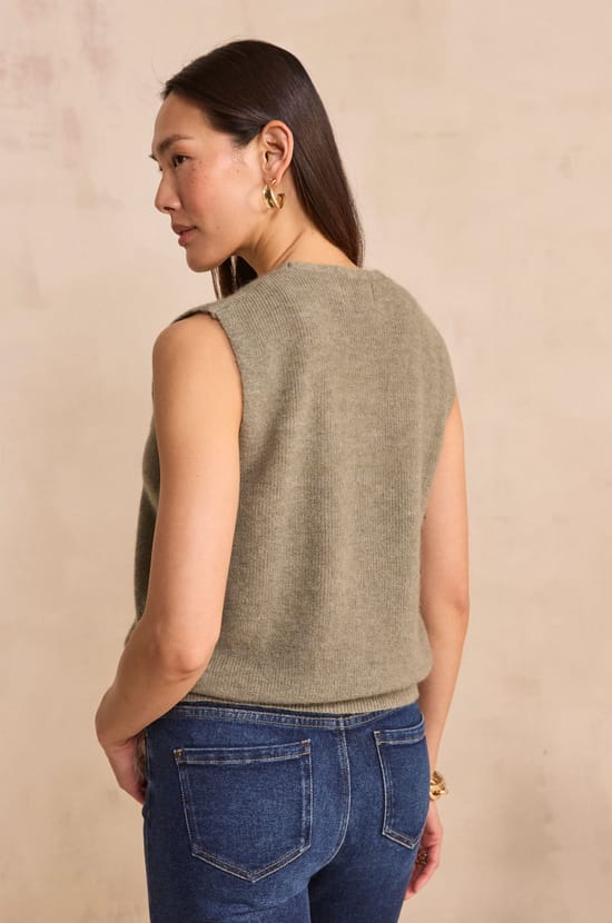 PACHA alpaca blend sleeveless vest;${refinementColor}