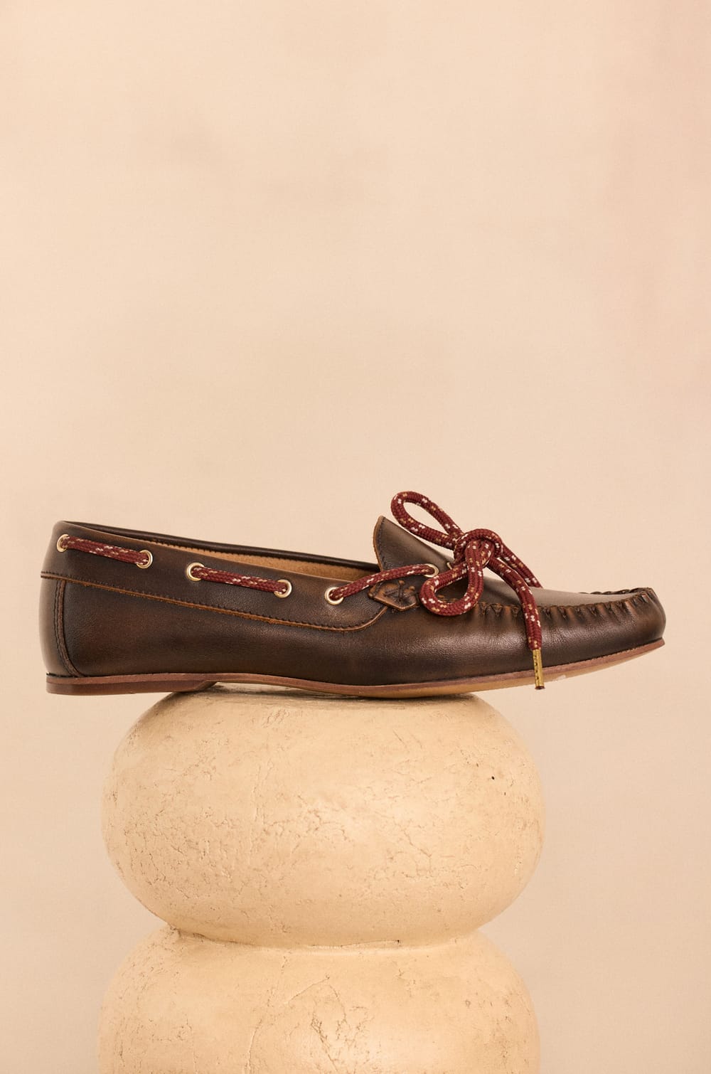Mocassins en cuir SUE;${refinementColor}