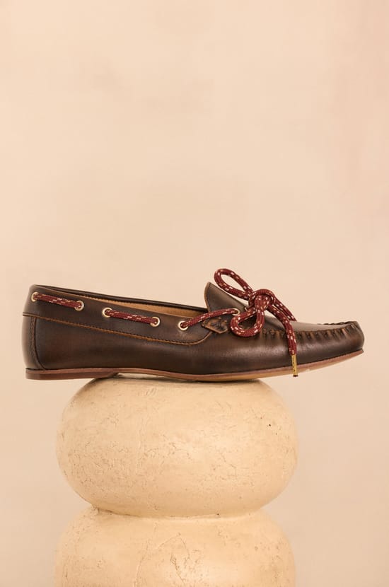 Leather loafers SUE;${refinementColor}