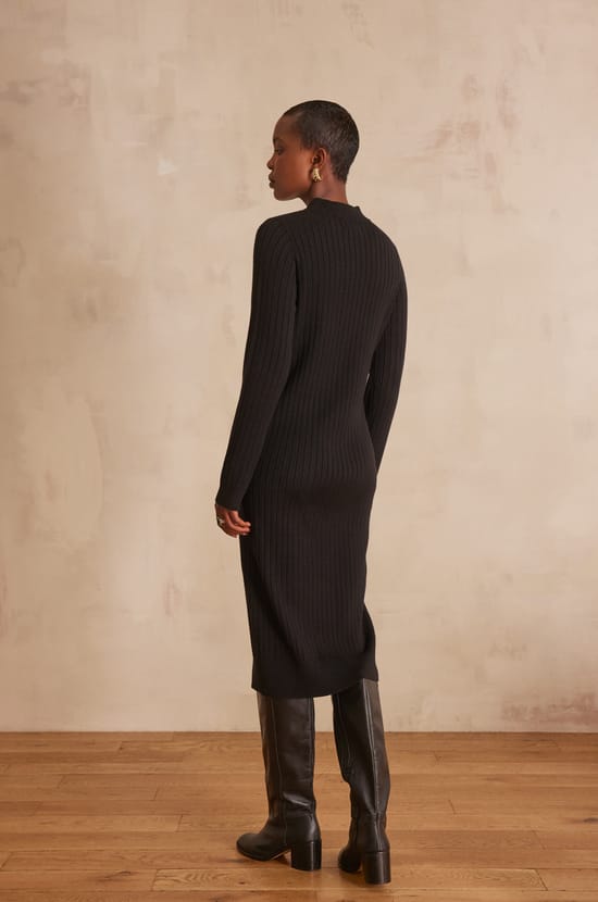 Robe LAURA;${refinementColor}