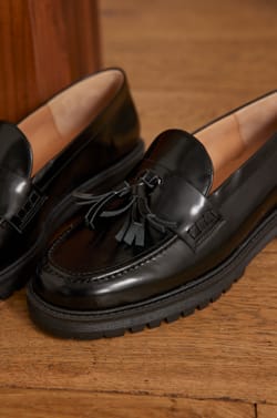 VALENTIN leather loafers;${refinementColor}