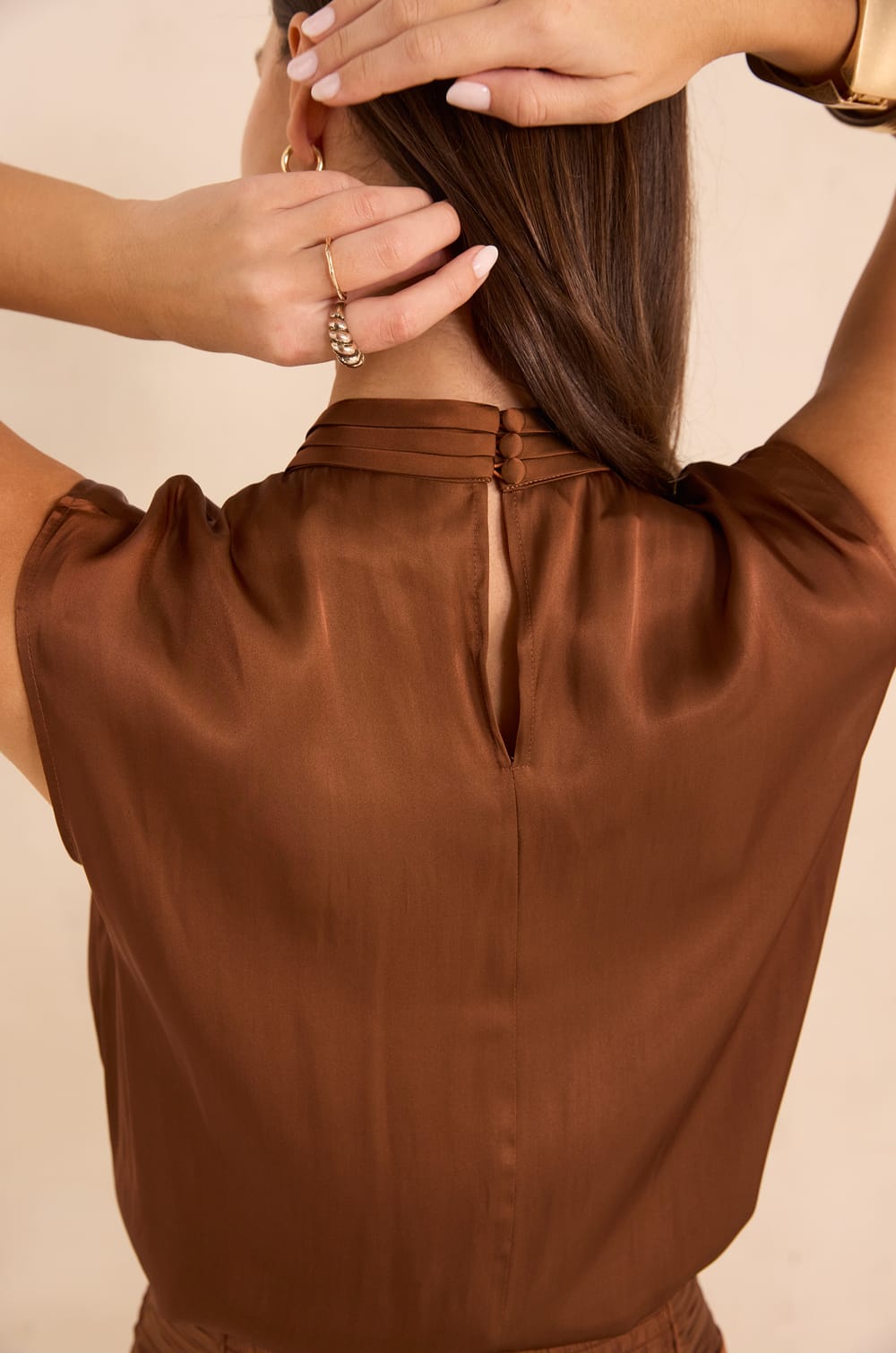 Sleeveless satin blouse MARLON;${refinementColor}
