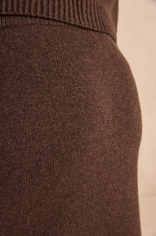 Straight chocolate wool sweater VALENTINE;${refinementColor}