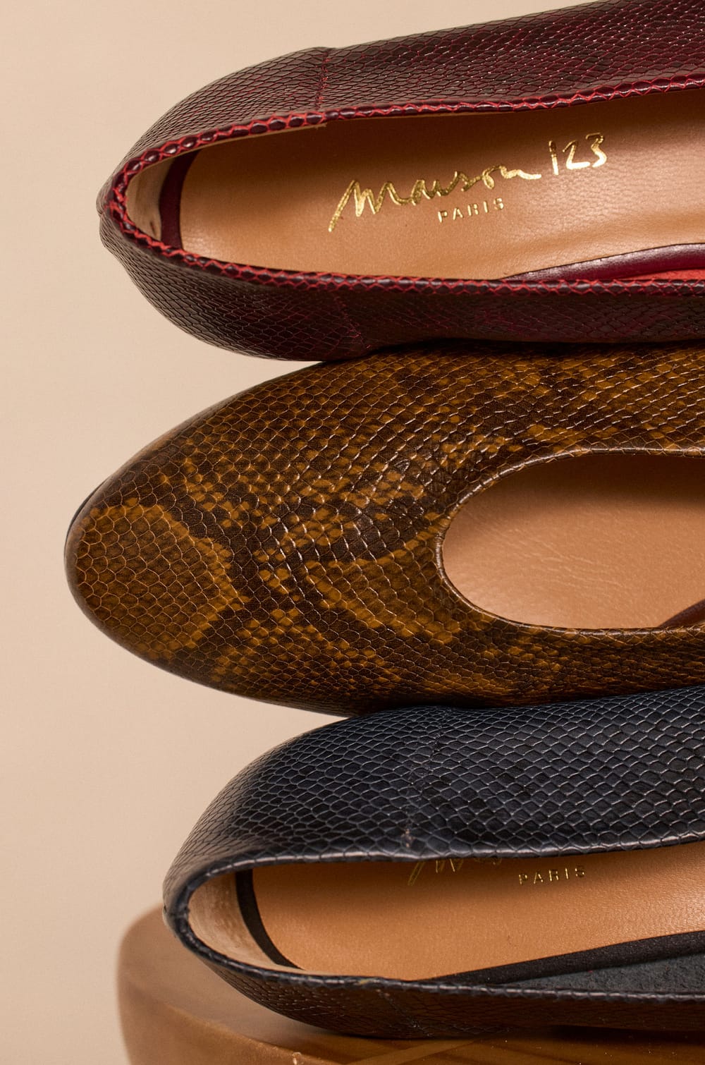 Ballerines plates en cuir MONA;${refinementColor}