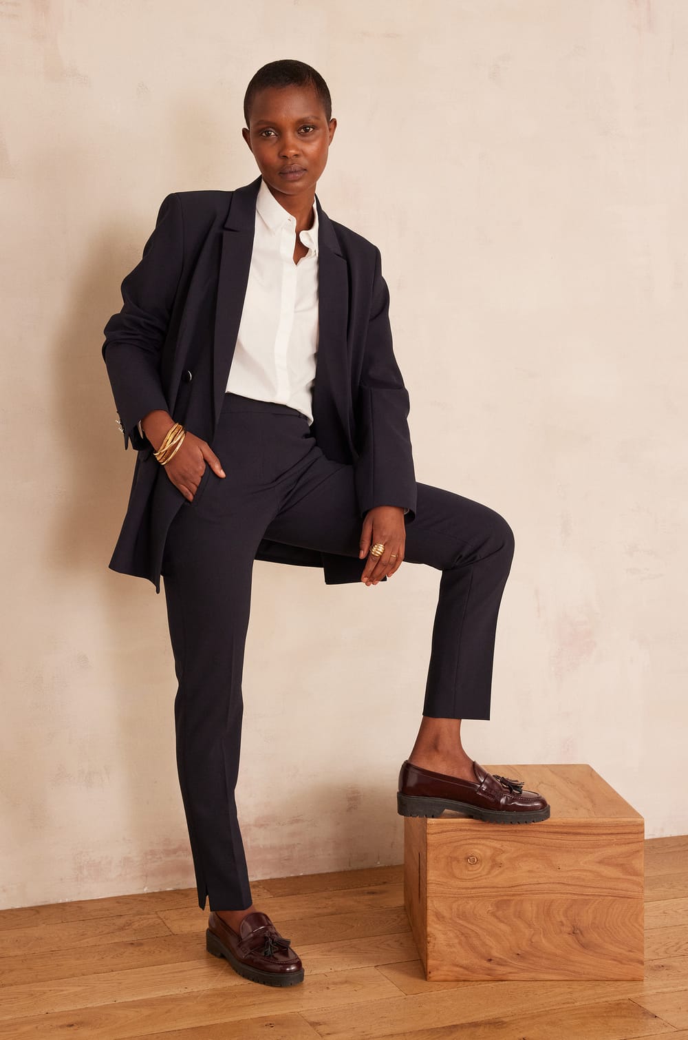 LARA cigarette tailored trousers;${refinementColor}