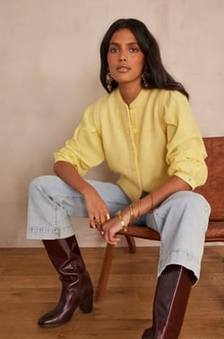 LEA cropped jeans in denim;${refinementColor}