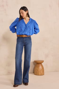 Loose fit ALESS jeans in denim;${refinementColor}