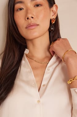 CARLA Shirt;${refinementColor}