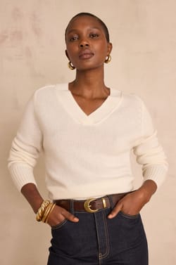 BRYTON 100% cashmere 4-ply V-neck jumper;${refinementColor}