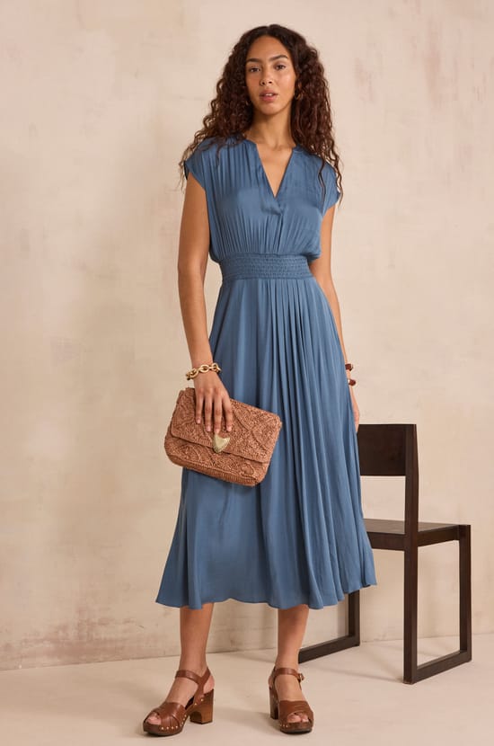Becky sleeveless straight dress;${refinementColor}