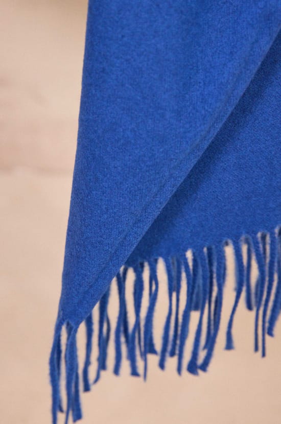 Blue viscose blend scarf ROBIN;${refinementColor}