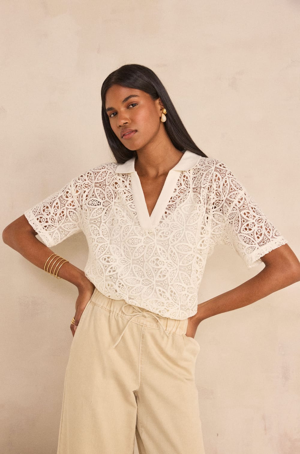 Short-sleeve lace T-shirt LOU;${refinementColor}