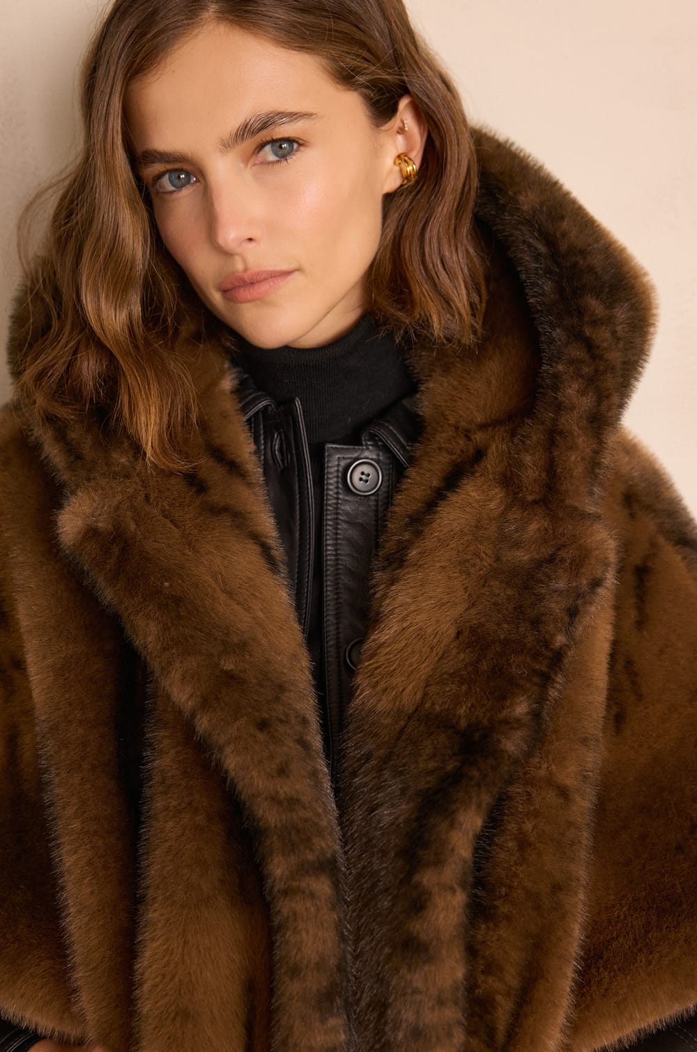 DAYANA Cape Coat;${refinementColor}