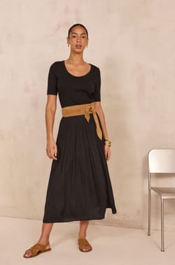 Juliana pleated flowy skirt;${refinementColor}