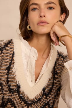 BLISS sleeveless jumper in wool;${refinementColor}