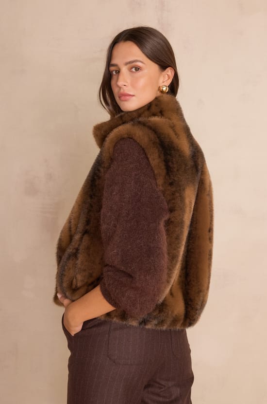 SUZANNE Fluffy Sleeveless Cardigan;${refinementColor}