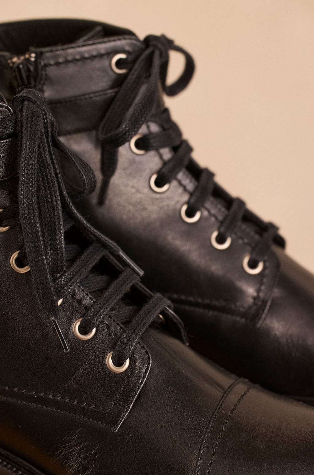 Flat leather boots ORANNE;${refinementColor}