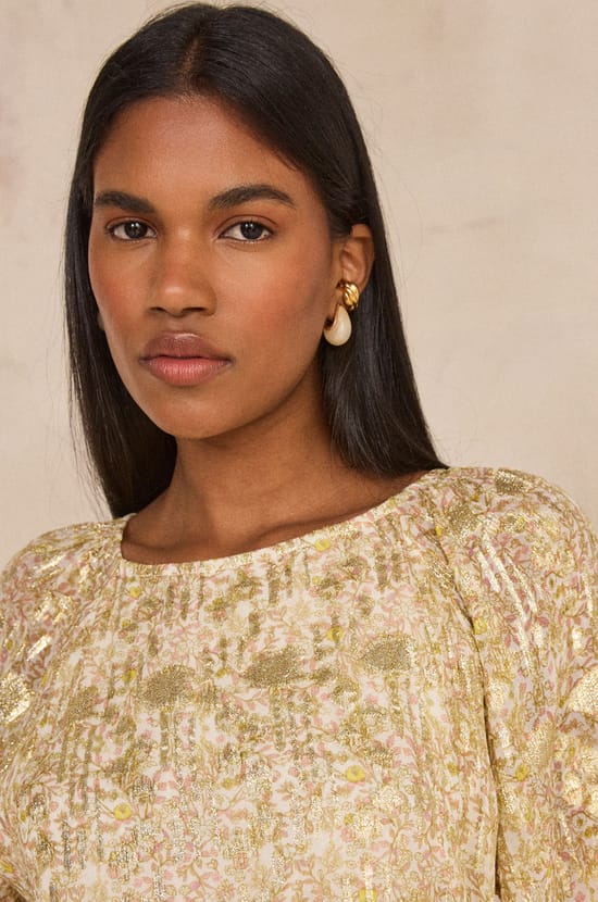 Blouse impim&eacute;e brillante &agrave; manches courtes DELINA;${refinementColor}