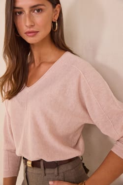 V-neck wool jumper PITT;${refinementColor}