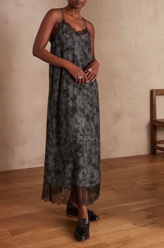 Robe CLARISSA;${refinementColor}