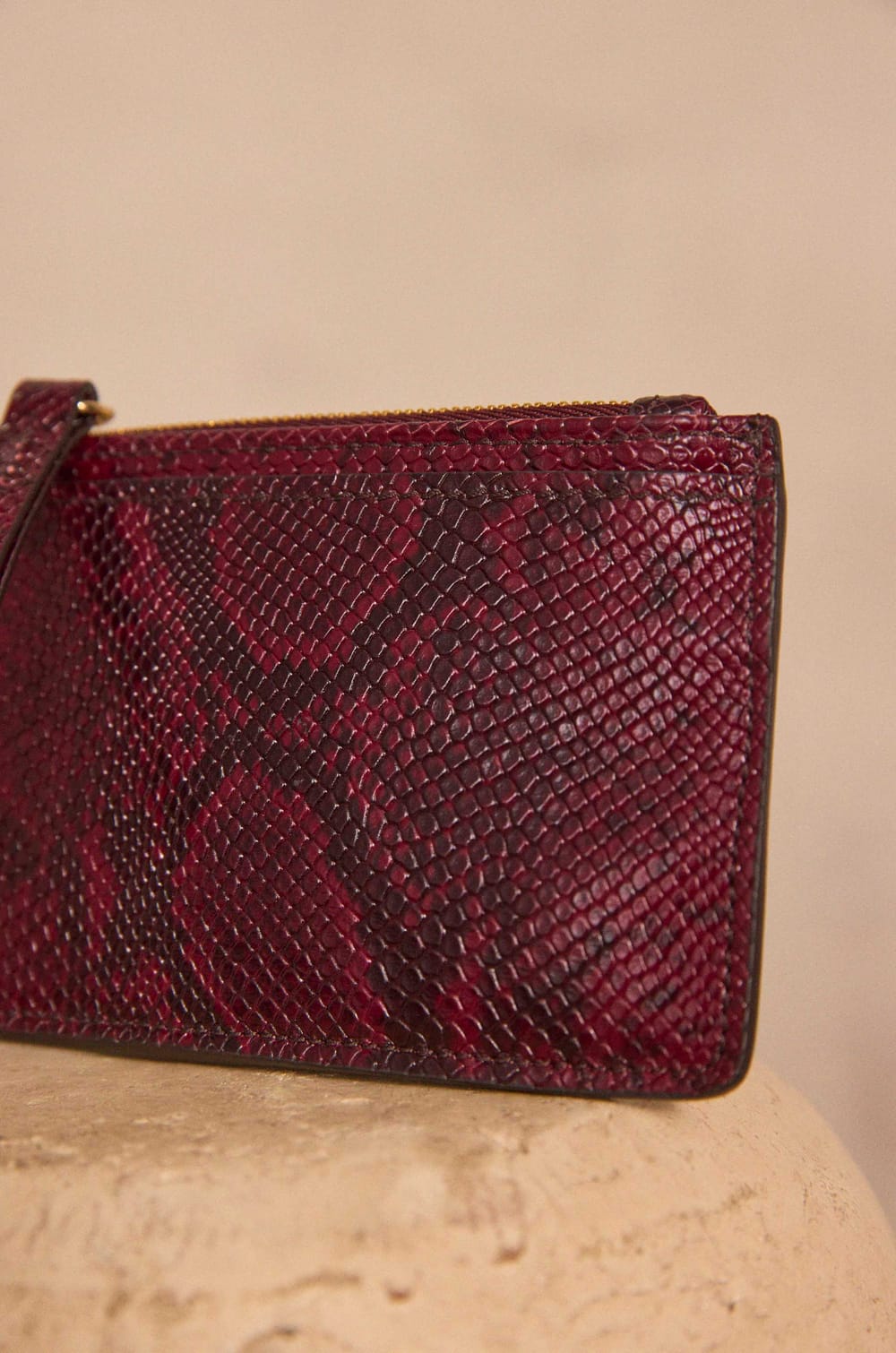 Valentin leather python effect card holder;${refinementColor}