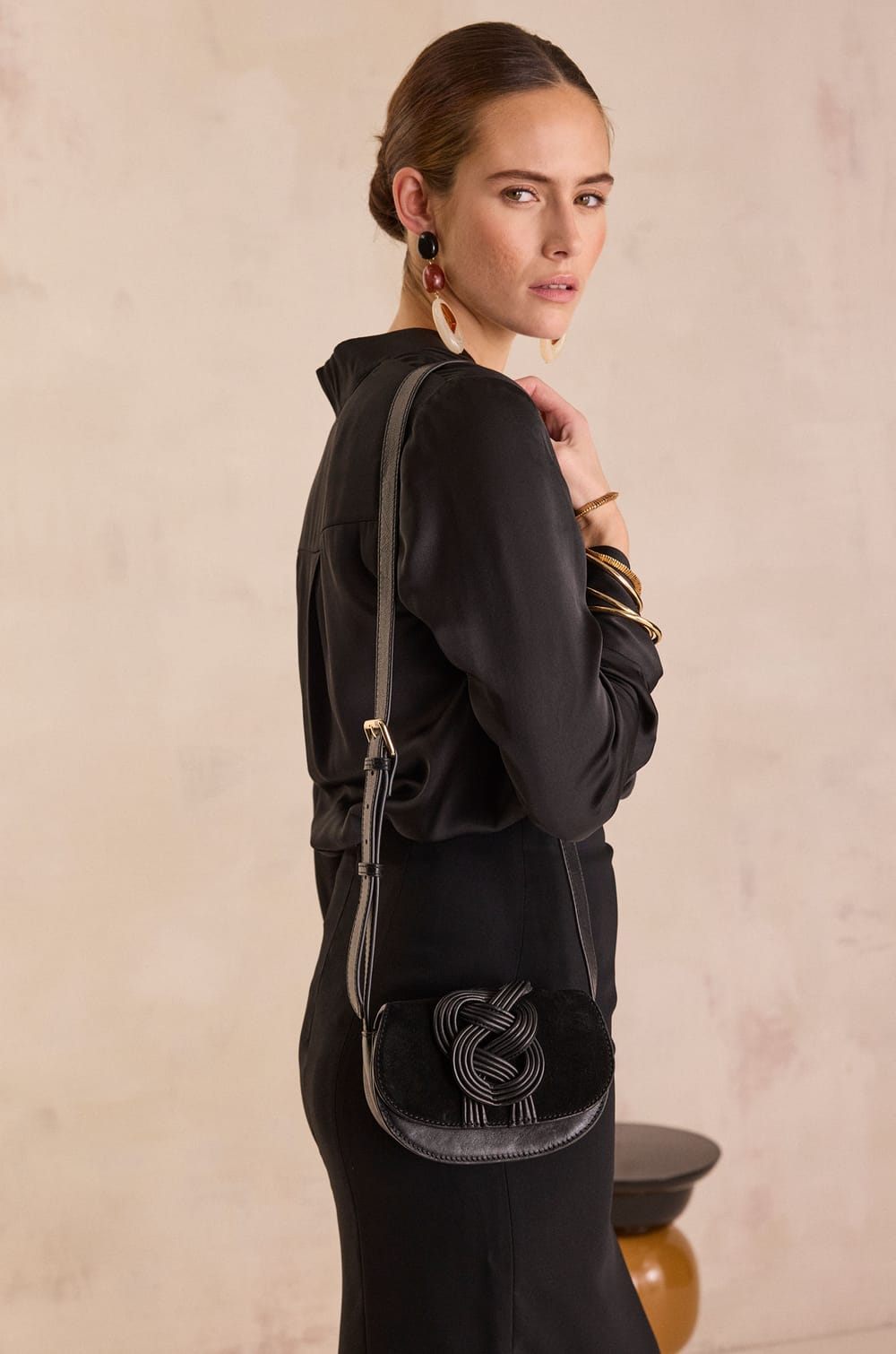 Short jacket in 100% leather PACHA;${refinementColor}