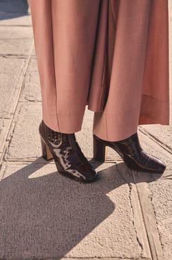 Patent leather heeled boots OTTO;${refinementColor}