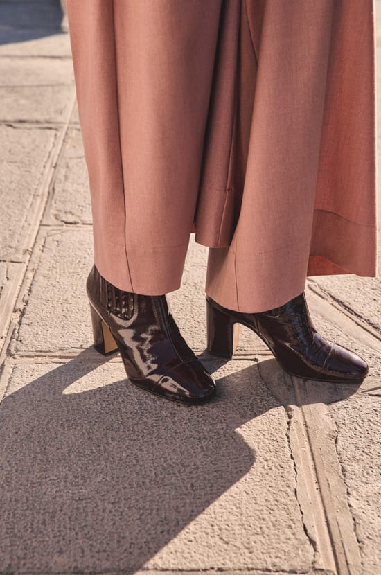 Patent leather heeled boots OTTO;${refinementColor}