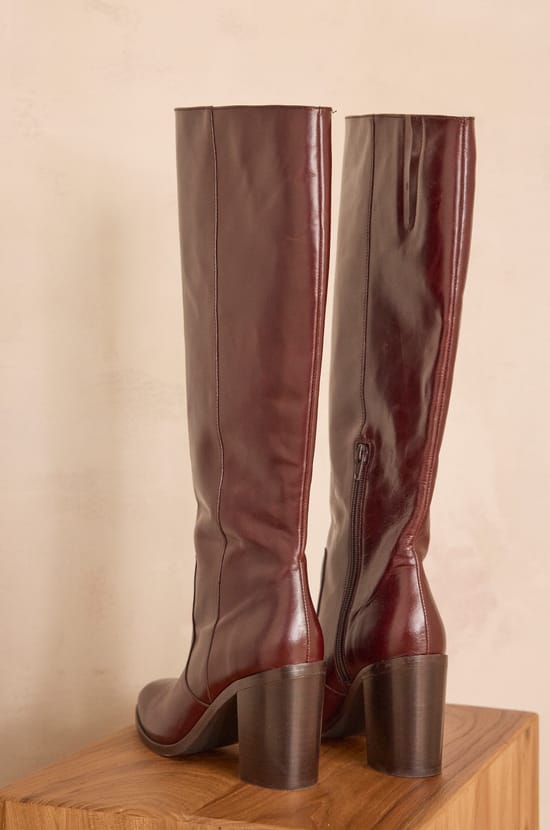 VANESSA leather boots;${refinementColor}