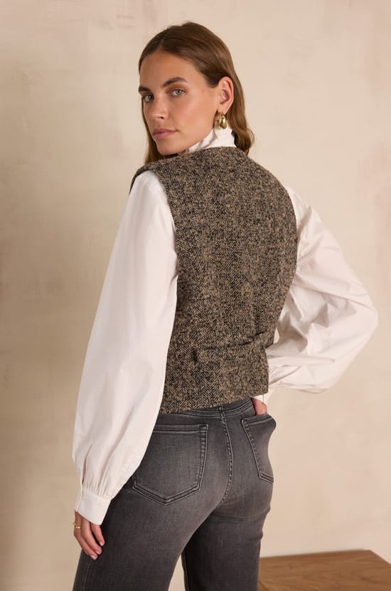 PHARELL sleeveless cardigan in tweed wool;${refinementColor}
